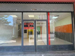 Lloguer Local Comercial a Annibal 26. Local en alquiler