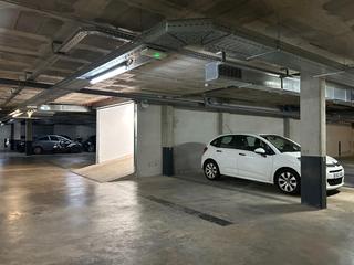 Lloguer Aparcament cotxe a Vila cinca 139. Alquiler de plazas de coche