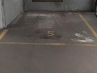 Lloguer Aparcament cotxe a Balcells 17. Plaça de pk ben situada