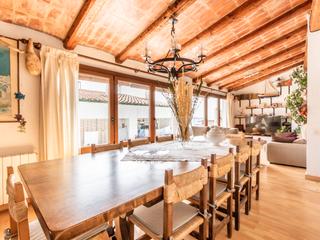 Casa adossada a Nou 3. Oportunidad en el centro de cadaqués, en la joya de la costa bra