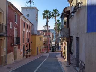 House in Calle murcia 1. Enorme casa en buen estado y con comunicaciones fantásticas