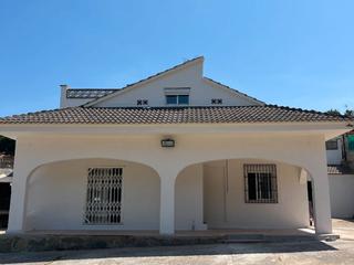 Xalet a Calle sant esteve 25. Espectacular casa (oportunidad)