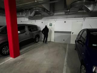 Lloguer Aparcament cotxe a Rosellon 91. Parking con trastero