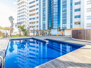 Piso en Pompeu fabra 14. Precioso apartamento vistas mar y piscina
