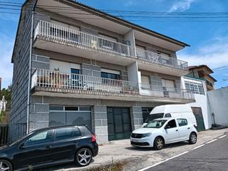 Casa a Po-264 211. Edificio ideal para albergue de peregrinos