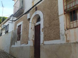 Masia a Calle san judas 12. Casa con parcela en trujillo