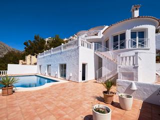Chalet en Calle copenhague 11. Fabulous villa in altea hills