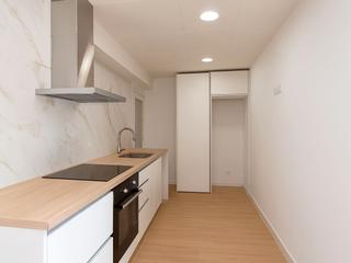 Piso en Avinguda sant esteve 69. A 23min d barcelona piso alto céntrico reformado con estilo y co