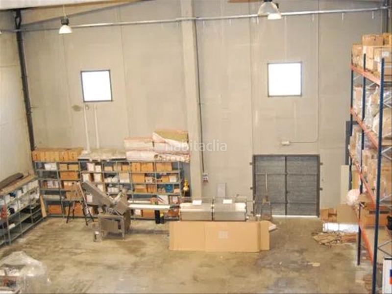 Foto d93dc6c6-6ecb-4a19-a0dd-13faa4dca0c4. Nau industrial a migjorn 11 a Llagostera