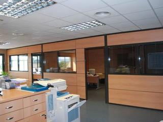 Nau industrial a Migjorn 11. 300 m2 de oficinas
