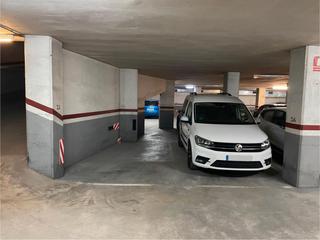 Aparcament cotxe a Passatge de ca l'ymbern  9. Parking en venta