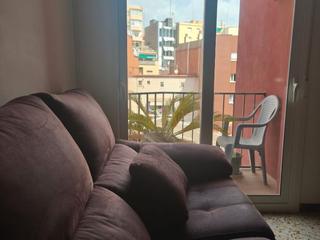 Piso en Rambla de la muntanya 92. Luminoso piso de 4 habitaciones y balcón en el guinardó – tranqu
