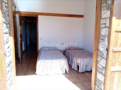 Foto 305e62f5-dc6c-4928-8e84-b14c2c0f13d1. Towny house in carrer canal 18 in Valls de Valira (Les)