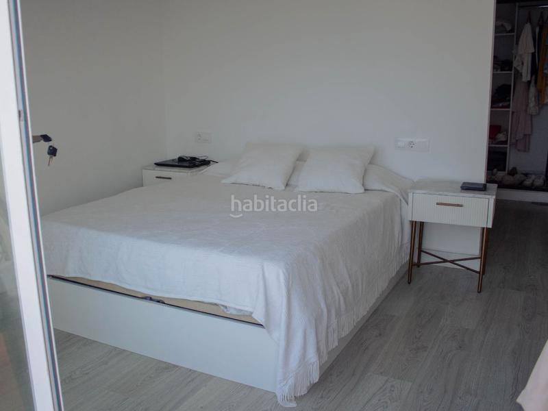 Foto fe22377b-f10b-41c5-8567-be0d2ff1f2d0. Lloguer casa adossada a carrer azahar 14 a El Faro Cullera