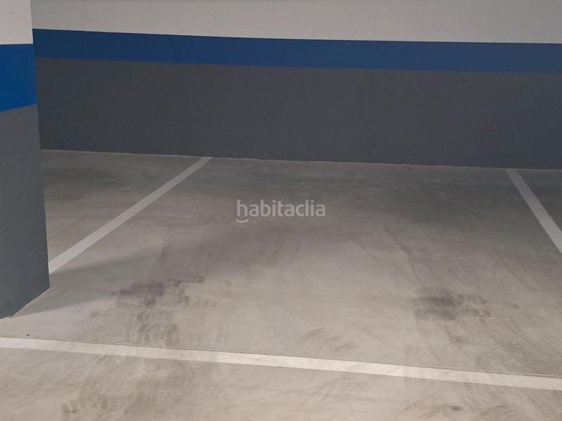 Foto e3e7df7c-6fd0-49d5-9f22-3a76ffb3f39b. Miete autoparkplatz in c/ doñana 47 in Huércal de Almería