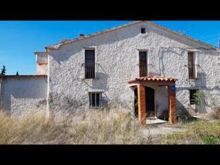 Masia a Preseguer 12. Casa rustica en el final del pueblo con tranquilidad