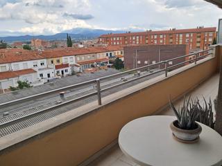 Appartement à Passeig de la generalitat 33. Oportunitat a vic !!!espai, llum i vistes al barri estadi!