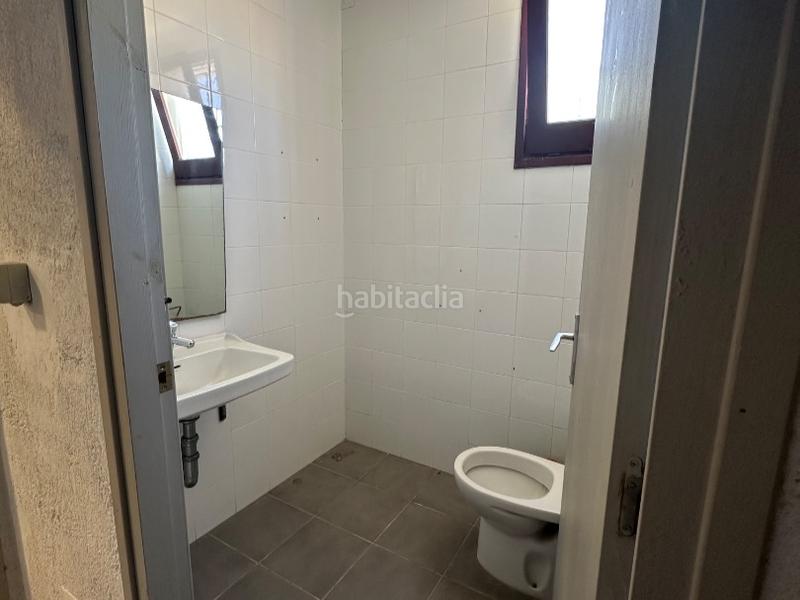 Foto eaceb365-f4e1-4e1c-938d-cf8626ba9354. Alquiler local comercial en carrer de l'horta 10 local en lloguer a en Bàscara