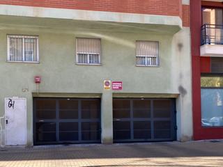 Lloguer Aparcament cotxe a Carrer de jesús martí martín 13. Se alquila plaza de garaje