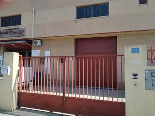 Alquiler Nave industrial en Calle juan de la cierva 21. Alquilamos nave industrial, situada en el leganés,  polígono ind