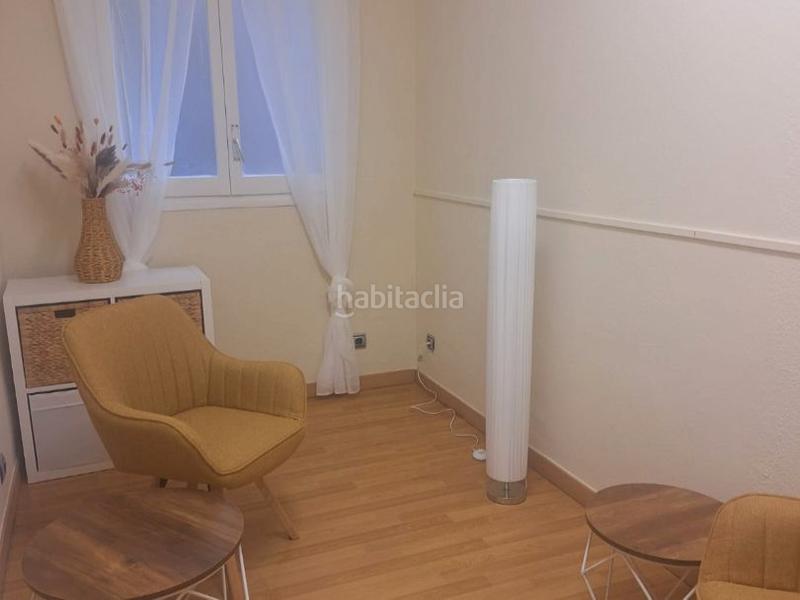 Foto a9d8475e-b83f-4407-ad3c-5be2bd8cd099. Alquiler oficina en roger de llúria 108 despacho en eixample dreta en Barcelona