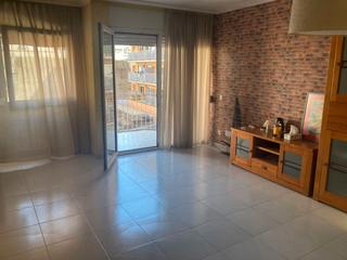 Lloguer Pis a Carrer de l'oliva 86. Piso en alquiler todo el año a 5 minutos de la playa de lloret.