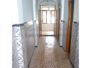 Casa adossada a Calle fray luis de león 37. Casa adosada a reformar en el centro del pueblo – gran potencial