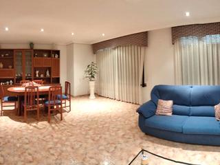 Maison à Carrer de pius xii 28. Casa en venta en betxi