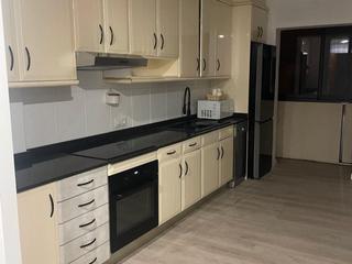 Rent Duplex in Pau casals 68. Espectacular duplex con vistas al mar.