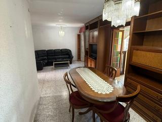 Piso en Paseo valldaura 142. Piso de 3 habitaciones + párking incluido