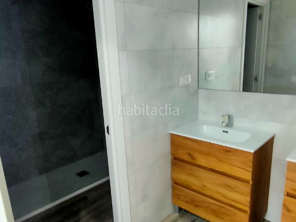 Foto 6aba5312-c2fc-4bed-8431-ac13d319c165. Planta baja en carrer de goya 19 ¡oportunidad única en santa coloma de gramenet! piso reformado de 200 m² con jardín privado en Badalona
