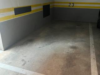Lloguer Aparcament cotxe a Passeig francesc macia 77. Parquing coche en psg fracesc macià