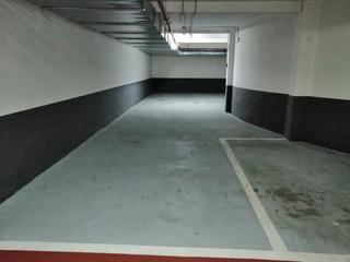 Rent Car parking in Bruniquer 51. Se alquila plaza parking a bruniquer, pl. joanic