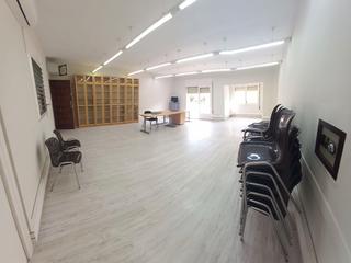 Rent Office space in Carrer del doctor fleming 61. Oficina diafana en zona muntanyeta castelldefels
