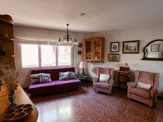 Miete Etagenwohnung in Nord 4. Piso en una tranquila casa del pueblo de torrelles de foix