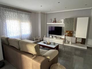 Piso en Vara del rey 5. Piso totalmente reformado de 90 m² con 3 habitaciones y 2 baños