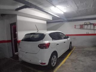 Miete Autoparkplatz in Avinguda bufalà 43. Plaza de parking + trastero en alquiler av. bufalà
