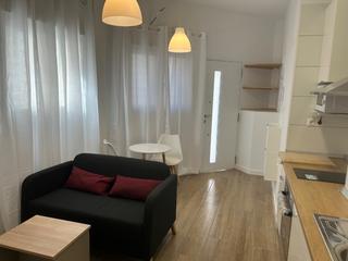 Location Rez-de-chaussée à Avda. libertad  40. Estudio para estudiantes