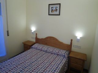 Rent Flat in Av. catalunya 45. Se alquila piso con ascensor.