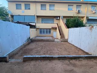 Casa adossada a Rebato 69. Casa adosada en abrera