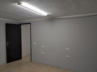 Alquiler Local Comercial en Ronda roureda 3-5. Local exterior