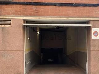 Lloguer Aparcament cotxe a Maria fortuny 22. Plaza en alquiler en el centro del pueblo