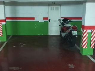 Posto auto in Avd catalunya 52. Parking grande y trastero