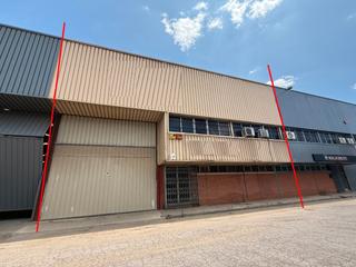 Lloguer Nau industrial a Carrer gregal 10. Nave en alquiler. 500 metros en plano + 400 metros en altillo