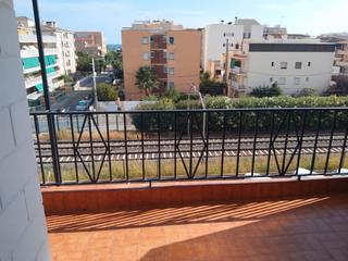 Lloguer Pis a Baixador  83. Alquler 950€