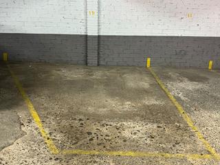 Lloguer Aparcament cotxe a Passatge puigberenguer 8. Plaza parking centro