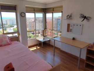 Appartement à Avenida alcalde lorenzo carbonell  31. Piso en babel luminoso con vistas al mar y excelente ubicación.