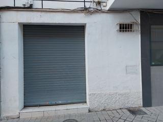 Local Comercial en Avenida de maracena 107. Venta local en granada (barrio de los periodistas)