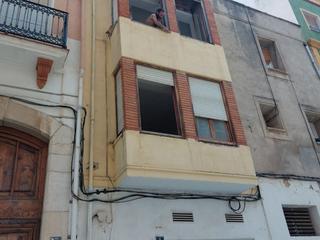 Maison jumelée à Mare de deu dels dolors 8. Casa con local en benicarlo centro