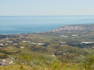 Finca rústica a Camino de vélez 17. 63 ha de terreno con vistas al mar cerca de torre del mar – opor